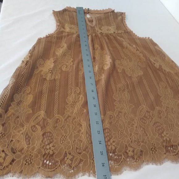 Taylor & Sage women's size M brown floral top - Picture 10 of 14